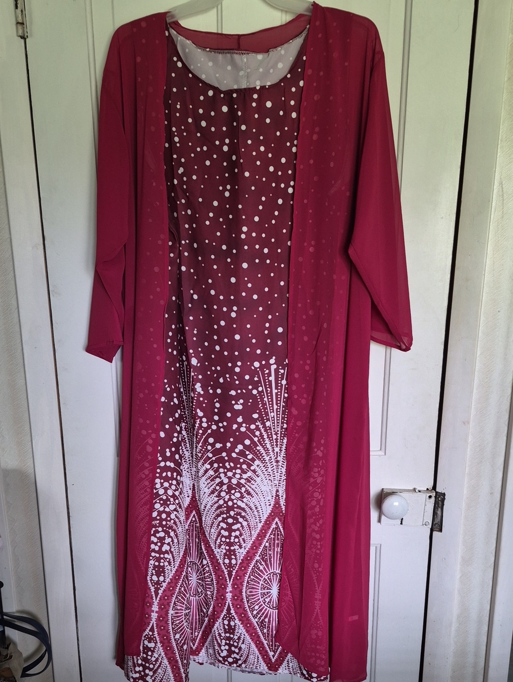 Magenta Maxi Dress with White Dot & Paisley Print And Solid Color Duster